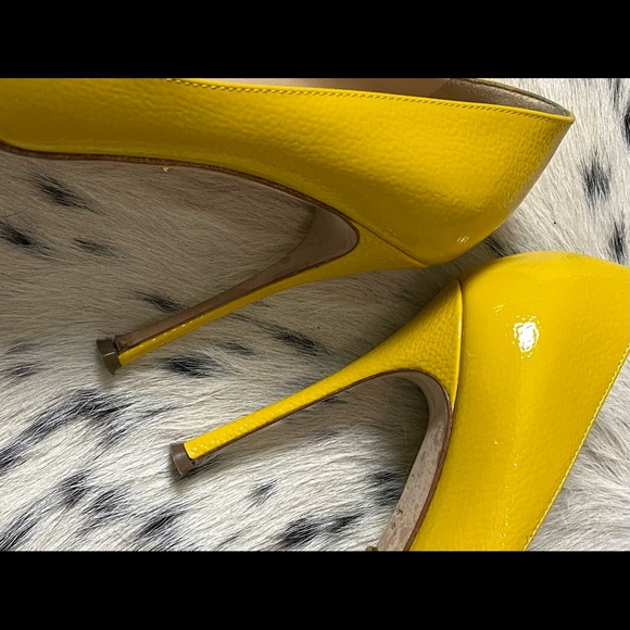 SERGIO ROSSI “GODIVA” PEBBLED LEATHER STILETTOS, SZ IT/38 YELLOW - Picture 12 of 12